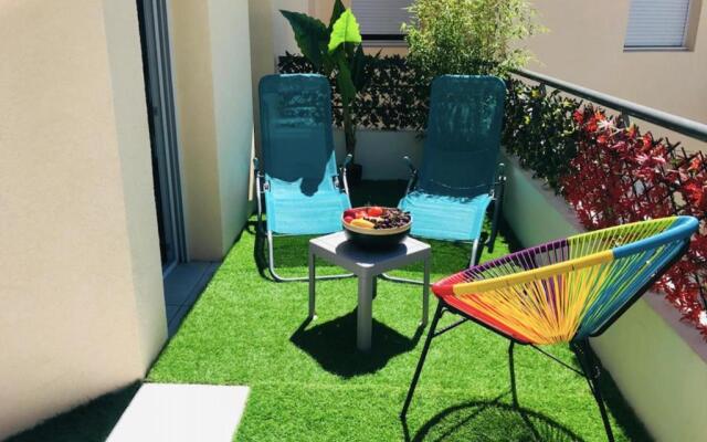 Large Flat 15 Minutes From The Beach