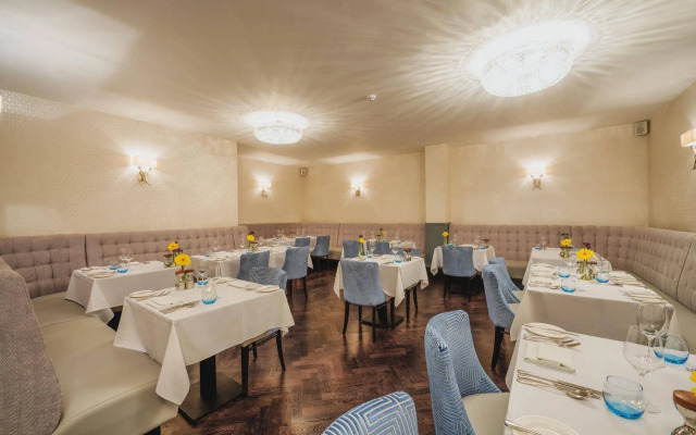 Florence Gardens Hotel & Restaurant