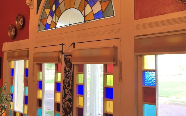 Historic 1859 Woldert-spence Manor