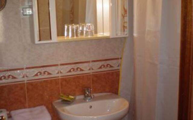 Conchita II Hostal