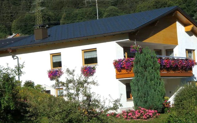 Cosy Apartment in Dalaas With Terrace, Garden & Ski-storage