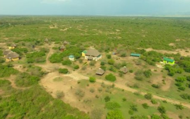 Engiri Game Lodge and Campsite