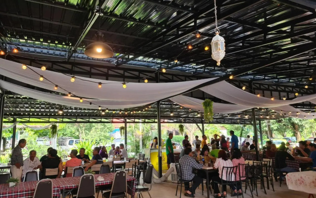 Saksupha Resort