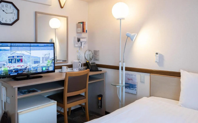 Toyoko Inn Hokkaido Sapporo Station Nishi Hokudai Mae