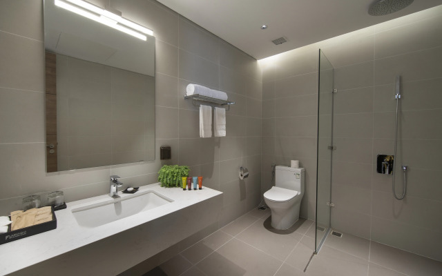 Flamingo Premium Lan Ha Bay Resort