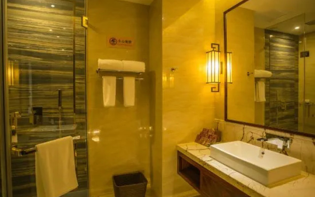 Guangnan Babaogong Hotel