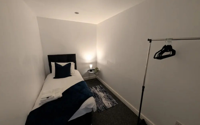 Broad Street, Wolverhampton - 2 Bedroom Apartment