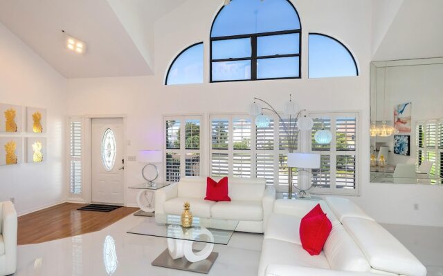 Blue Lagoon Estate