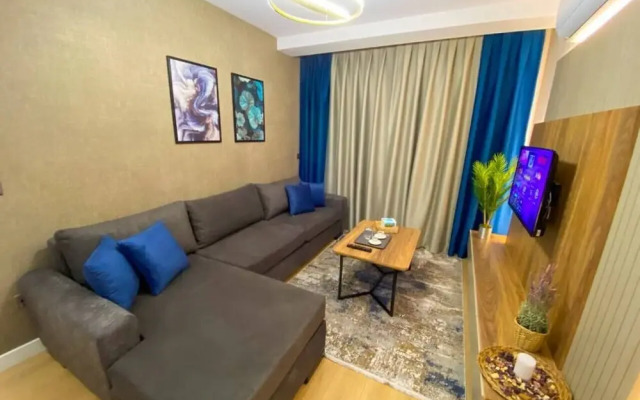 Exclusive Spacious 2 1 Apartment 2 Bathrooms - Core Living
