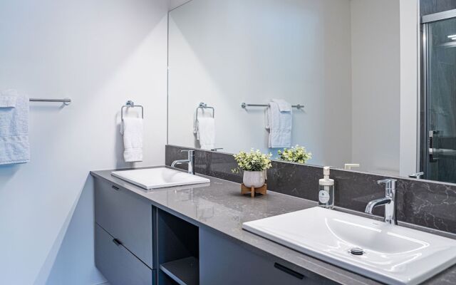 Alpine Haven by Revelstoke Vacations