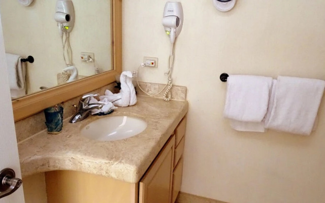 Baja 403 - 2 Br Condo