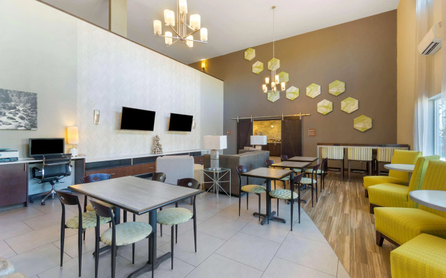 Best Western Plus Wenatchee Downtown Hotel