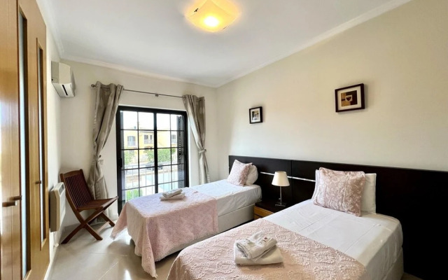 P RA Brightness Villa by Homing