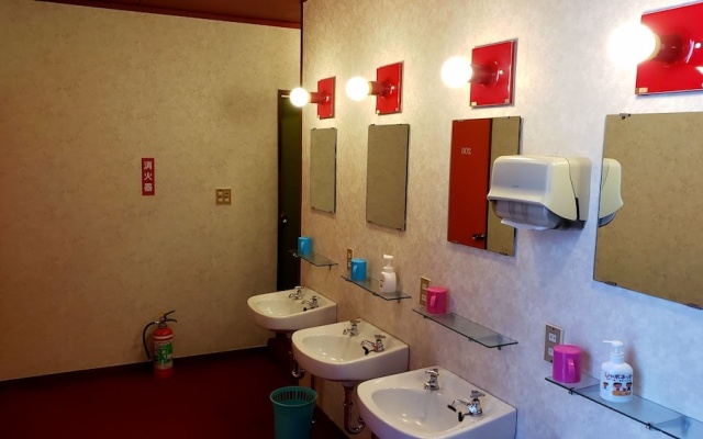 Genghis Khan Lodge – Bathroom – Yamagata