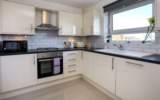 Newly Renovated 2 Bed in Stylish Southwark