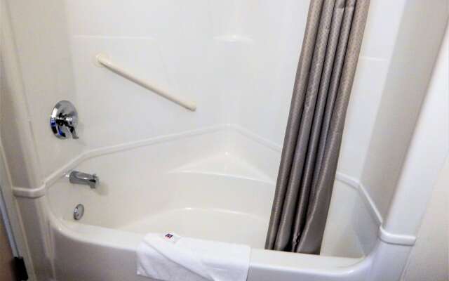 Baymont Inn & Suites Sheridan