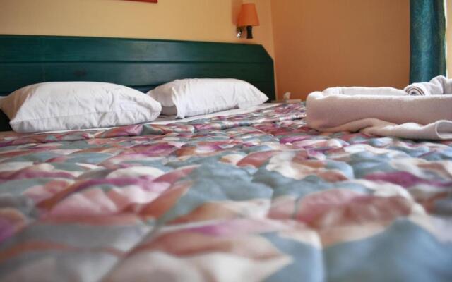 Jewels La Perla Hotel