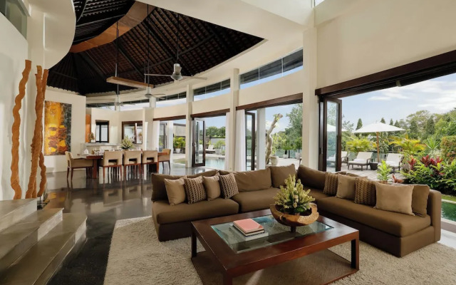 Villa Oshra by Nakula