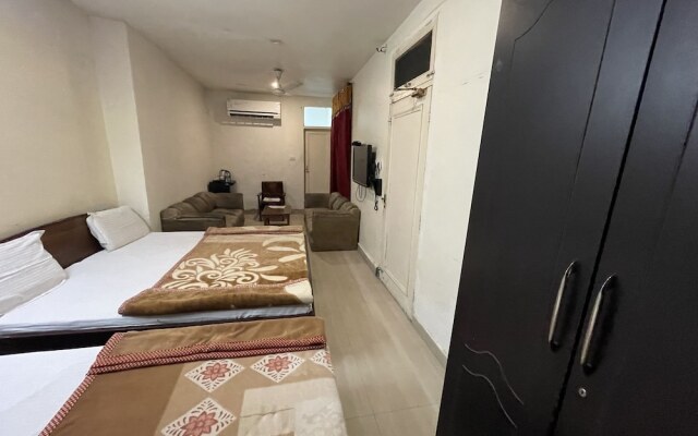 Hotel Himgiri