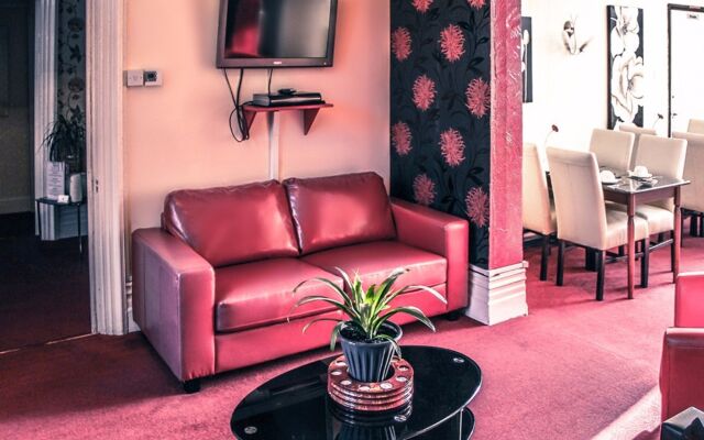 Tennyson House Hotel