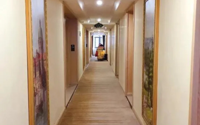 Vienna 3 Best Hotel (Jiuhuashan High-Speed Railway Station)