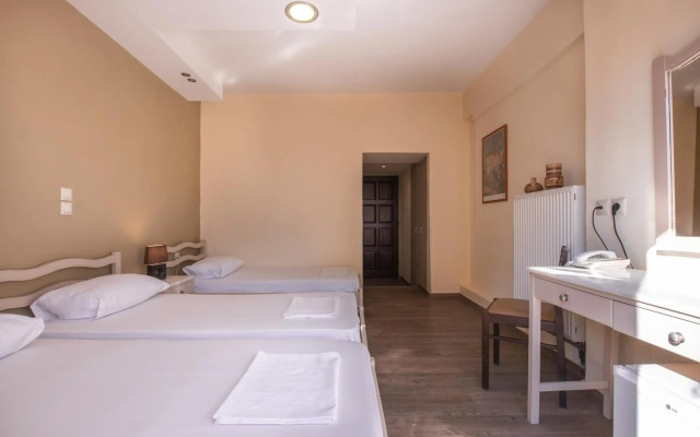 Yria Hotel