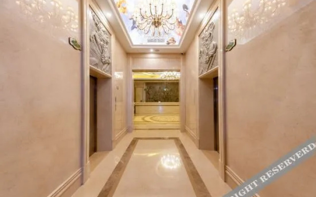 Vienna Hotel (Shenzhen North Railway Station Minzhi Branch)