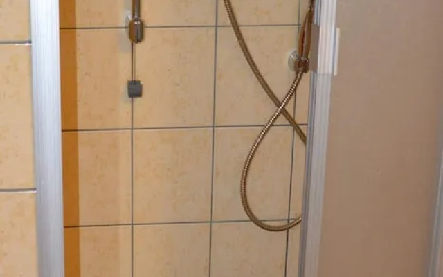 Charming Belgian Getaway, Vakantiewoning in Oudsbergen - 3 Bedrooms & Garden