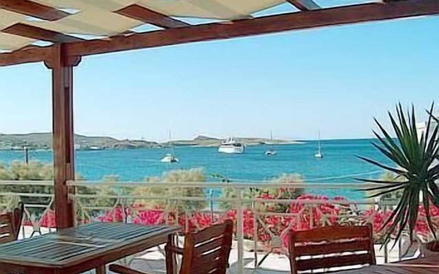 Cyclades Hotel