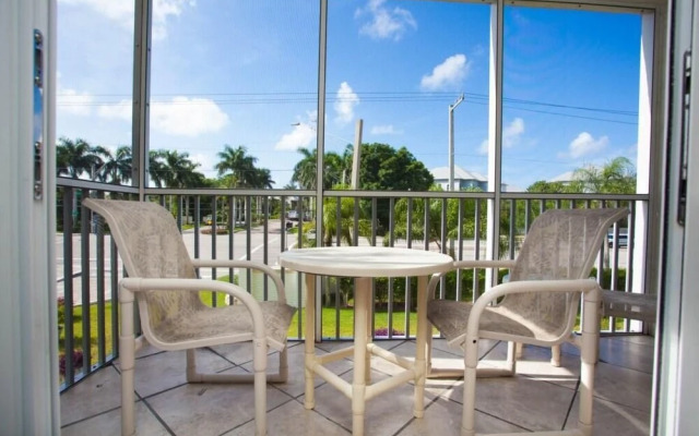 Bonita Beach & Tennis Condo