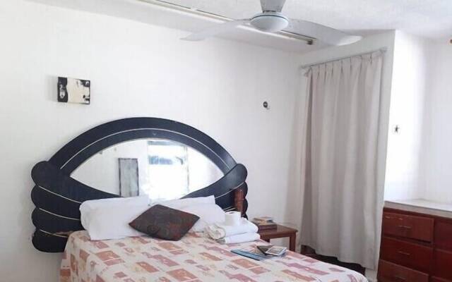Hostal Davishs House