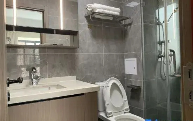 Qianzhan Homestay (Kunming Dian Chi Exhibition Center)