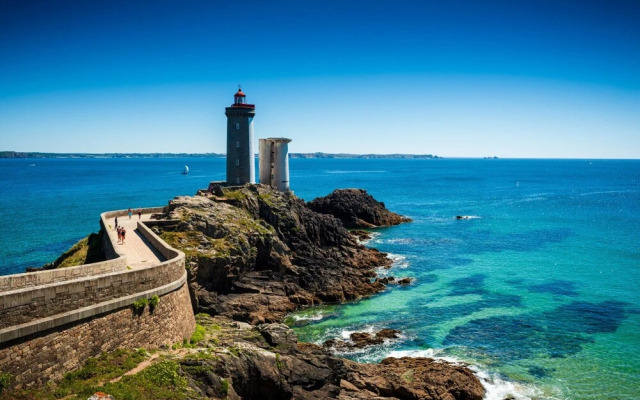 House in Saint-pabu Near Stunning Beaches