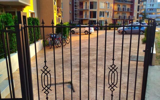 VIP Zone Apartments