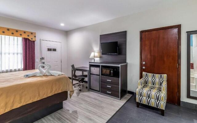 Quality Inn & Suites Canton