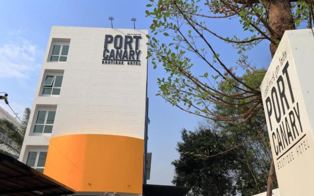 Port Canary Hotel