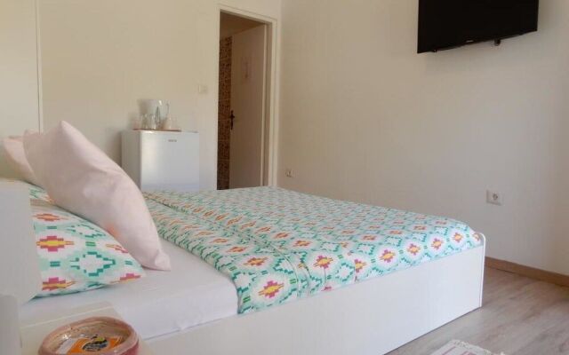 Bed & Breakfast Lav
