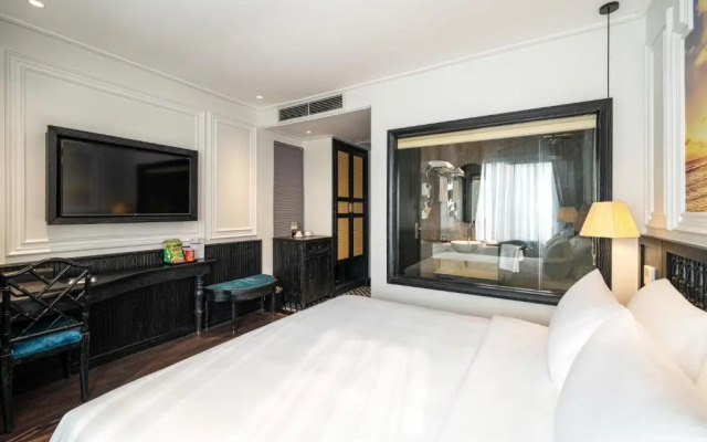 Luxe Paradise Premium Hotel