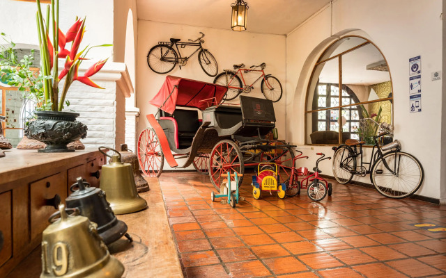Hotel Mariscal Robledo