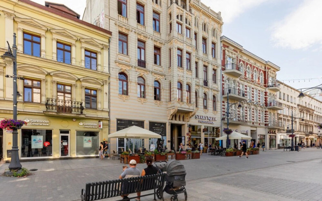 Studio Piotrkowska 37 by Renters