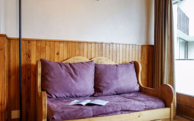 Le 2100 A et B 12731