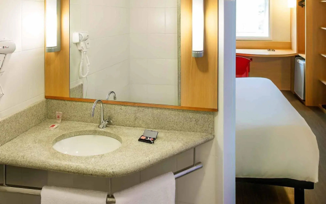 Ibis Imperatriz