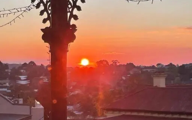 The Mayfair, 4 -bed rooms accommodation Daylesford