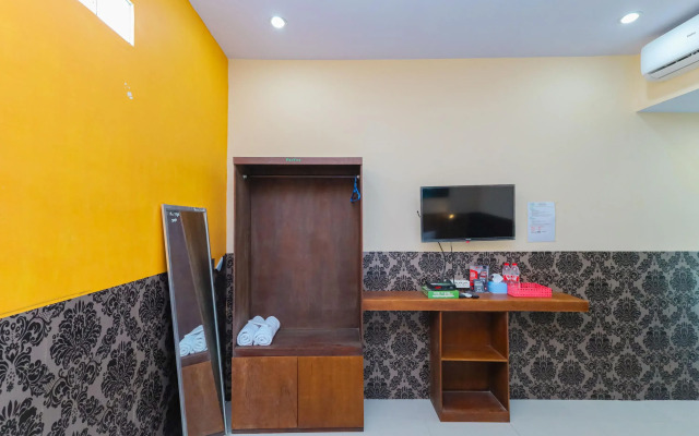 Sans Hotel Borobudur Banyuwangi