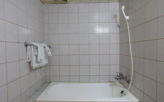 Midi Motel Tainan Branch