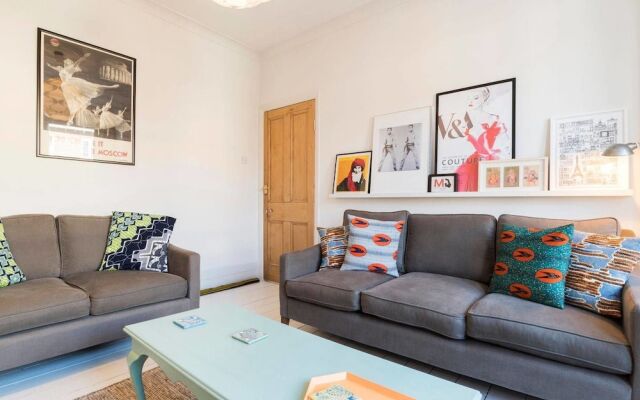 [MC] Stunning 2BR Dalston Period Flat