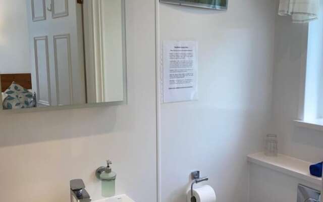 Hazelbrook Self Catering - Maximum 6 Persons