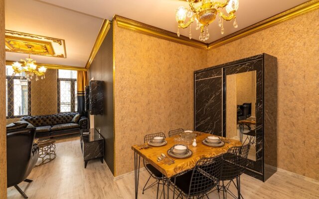 Sam Diamond Residence