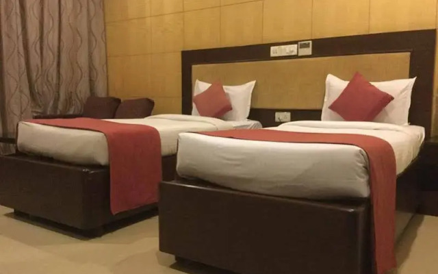 Meenal Hotel