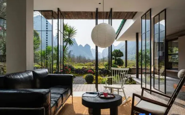 The Secret Glen Hotel